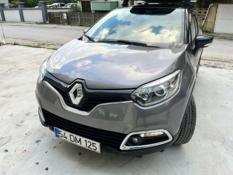 RENAULT CAPTUR