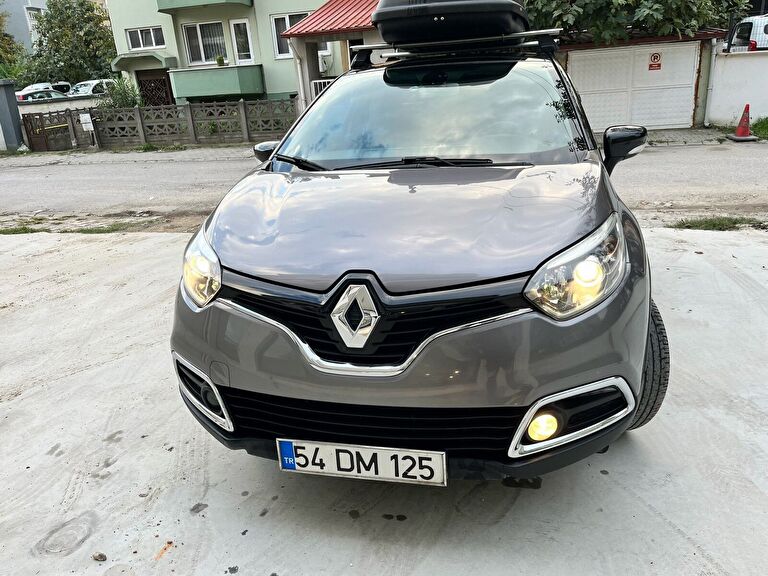RENAULT CAPTUR