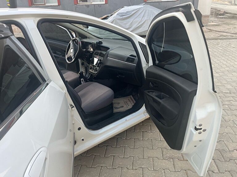 FIAT LINEA