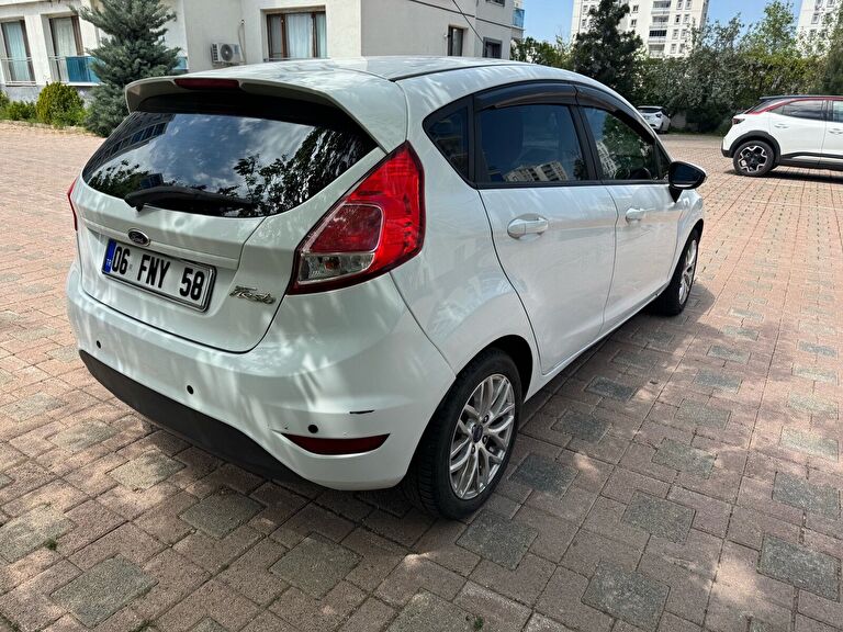 FORD FIESTA