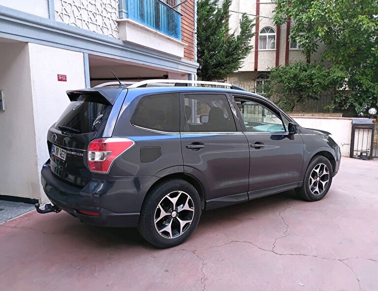 SUBARU FORESTER