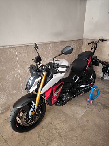 Suzuki GSX-S 1000