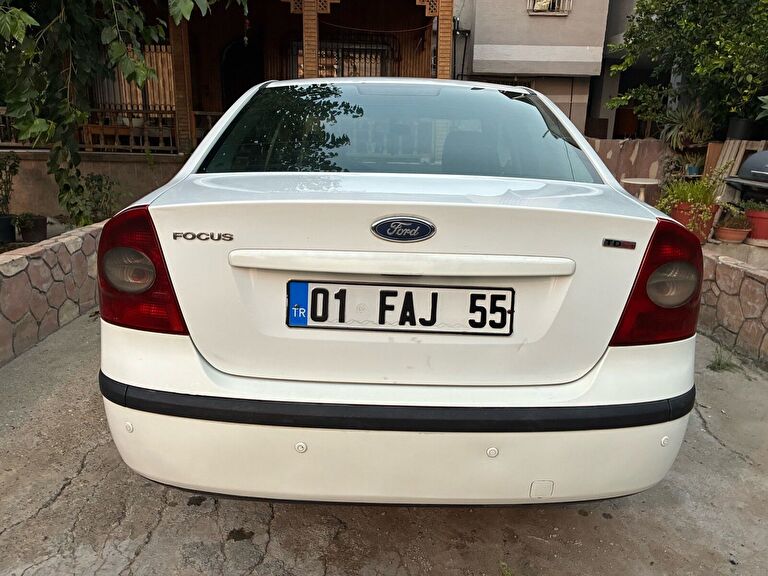 FORD FOCUS