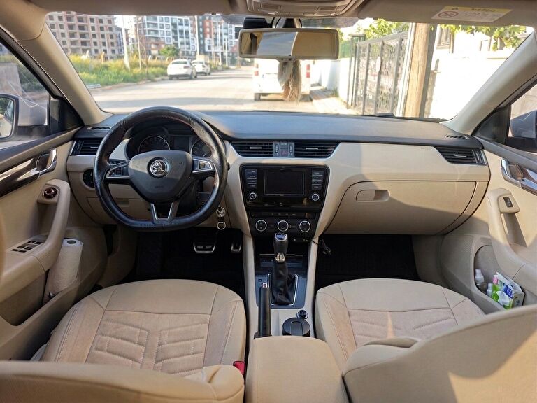 SKODA OCTAVIA