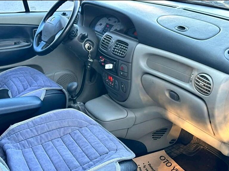 RENAULT SCENIC