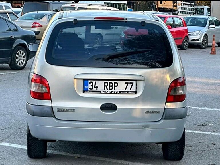 RENAULT SCENIC