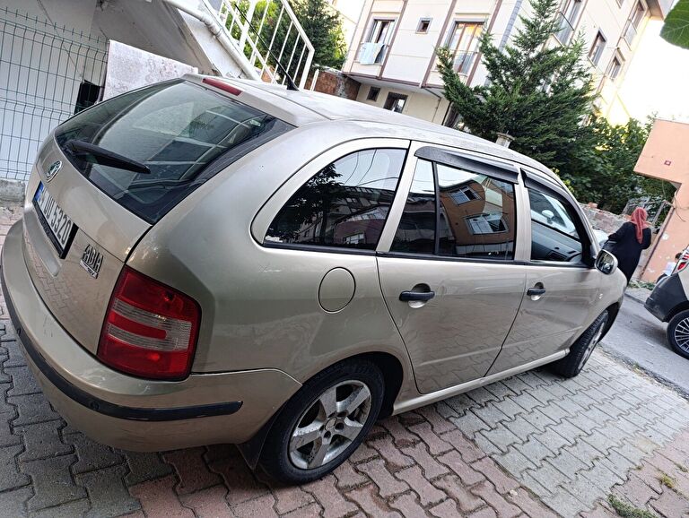SKODA FABIA