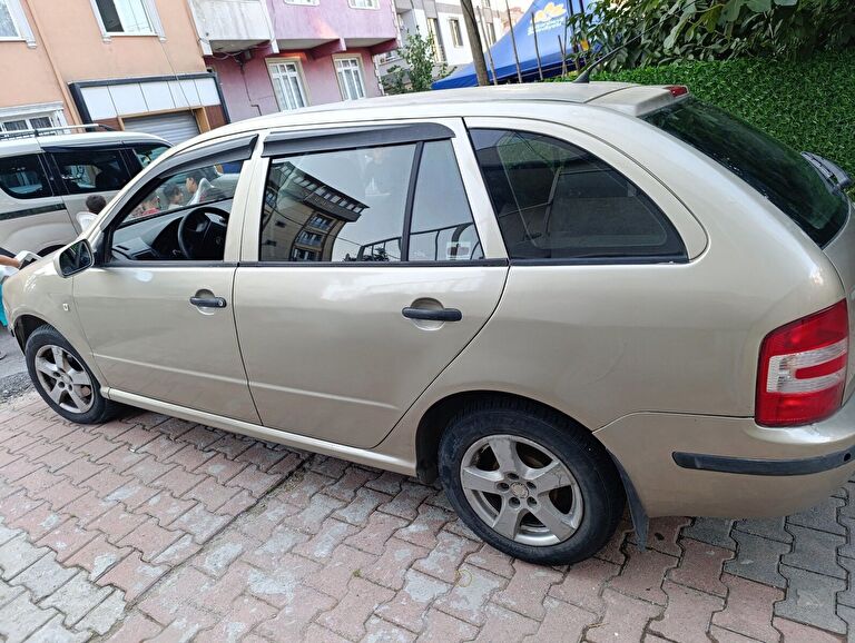 SKODA FABIA