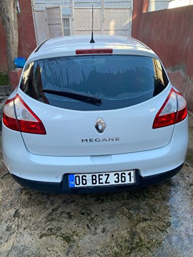 RENAULT MEGANE