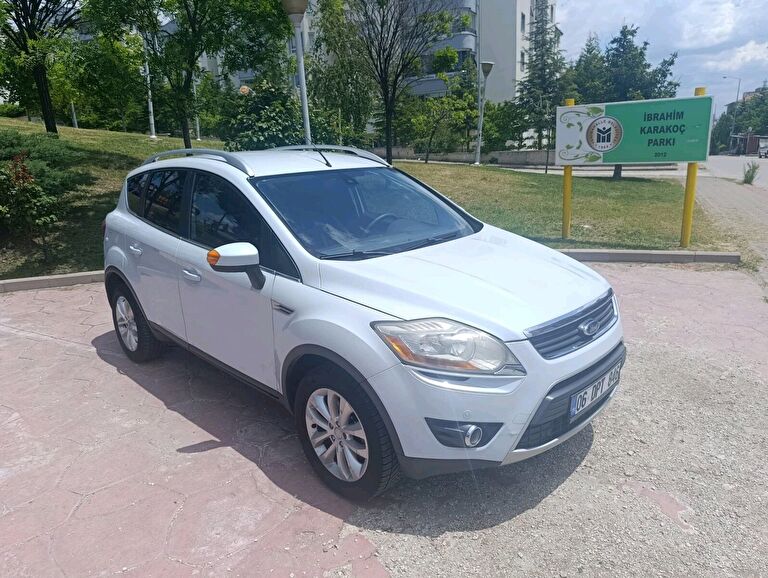 FORD KUGA