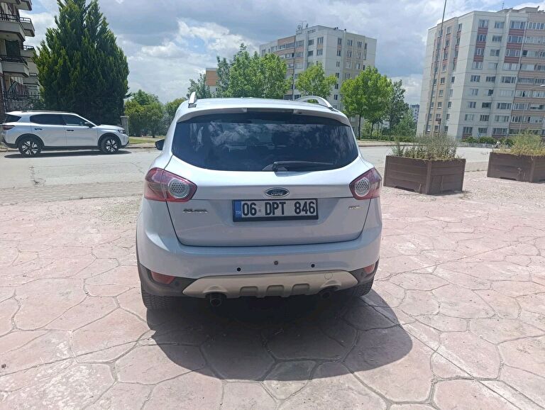FORD KUGA