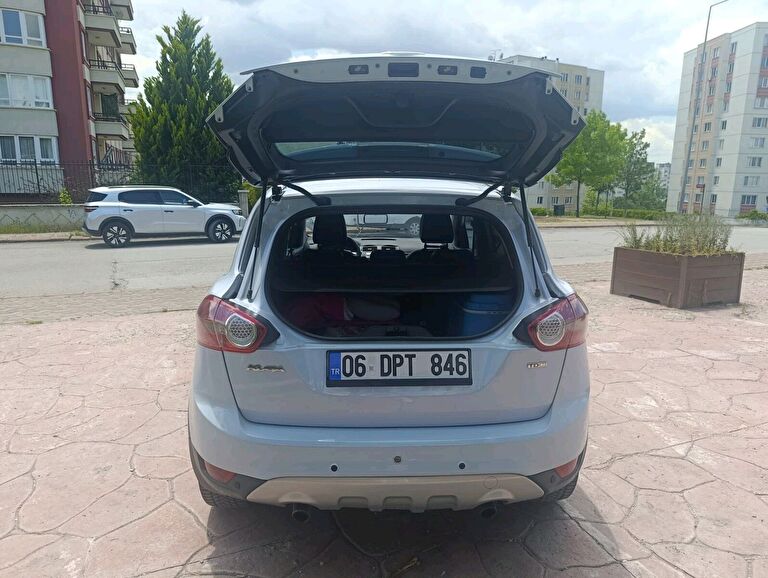FORD KUGA