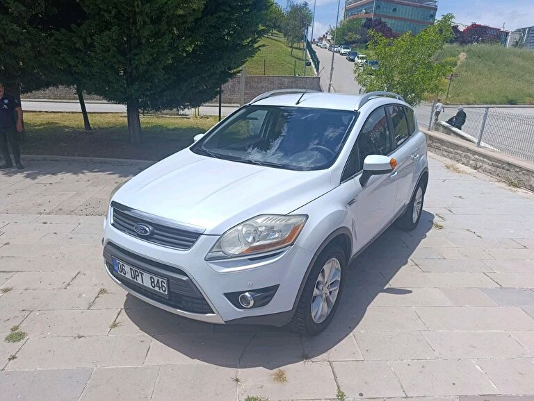 FORD KUGA