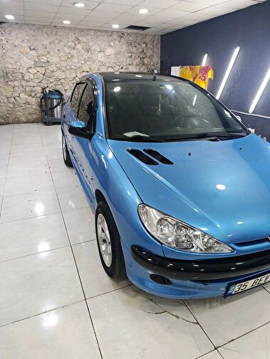 PEUGEOT 206