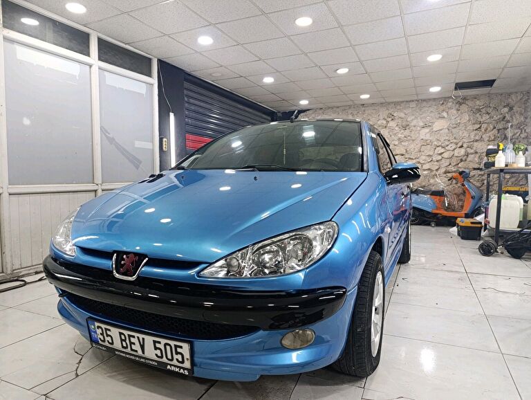 PEUGEOT 206