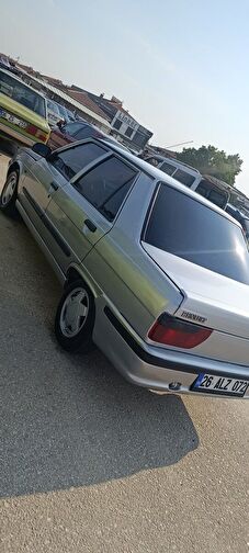 RENAULT 9
