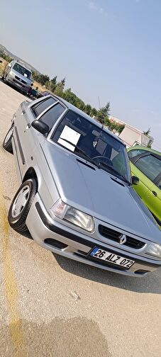 RENAULT 9