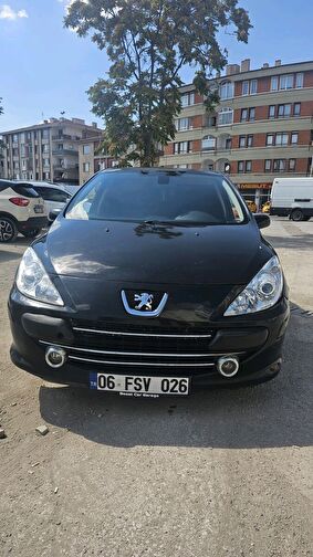 PEUGEOT 307