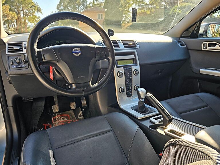 VOLVO S40