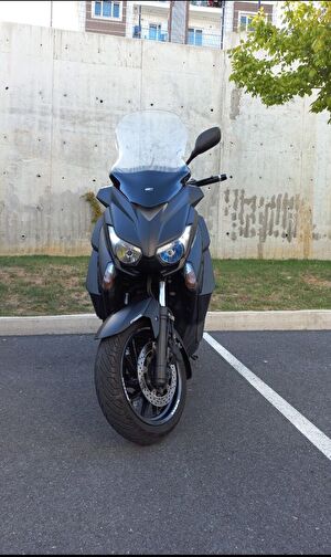 Yamaha X-Max 400 ABS