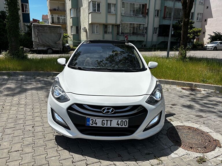 HYUNDAI I30