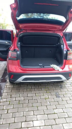 VOLKSWAGEN T-CROSS