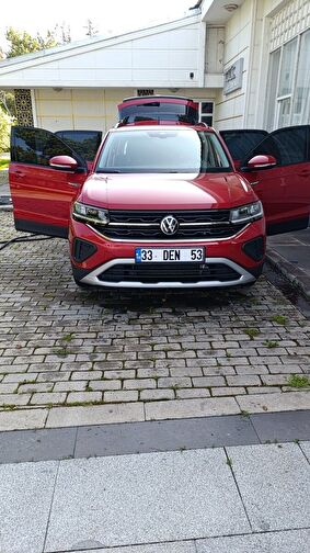 VOLKSWAGEN T-CROSS