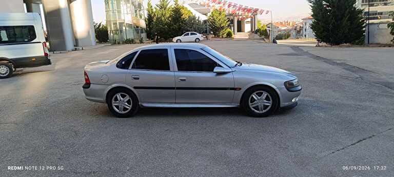 OPEL VECTRA