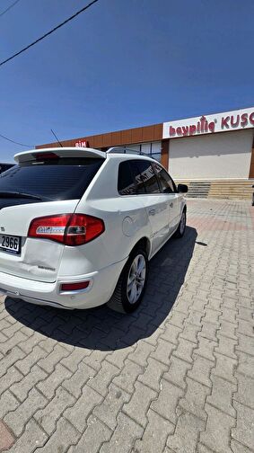 RENAULT KOLEOS