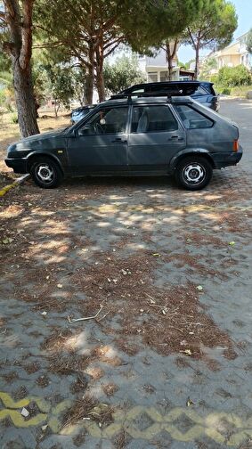LADA SAMARA
