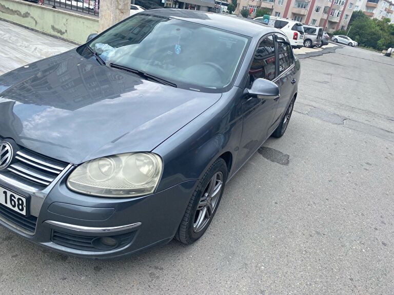 VOLKSWAGEN JETTA