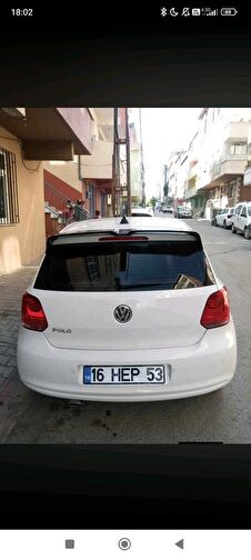 VOLKSWAGEN POLO