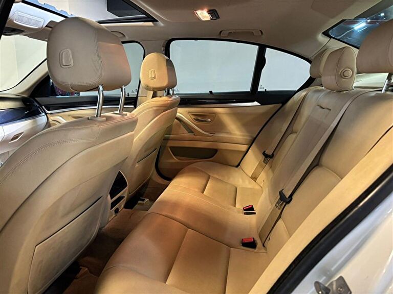 BMW 5 SERISI