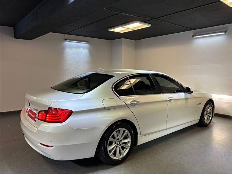 BMW 5 SERISI