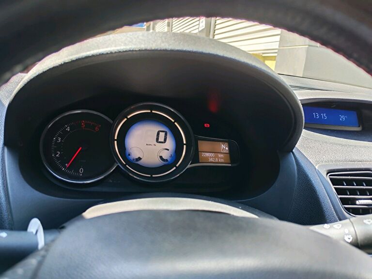 RENAULT FLUENCE
