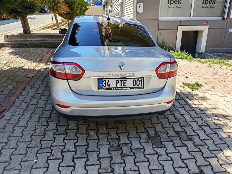 RENAULT FLUENCE