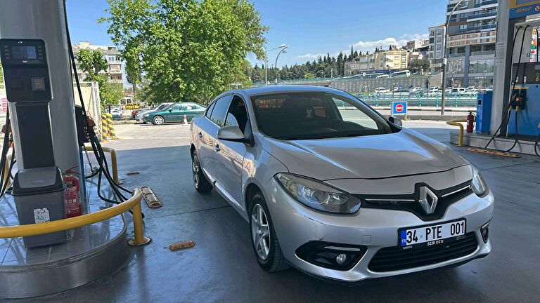 RENAULT FLUENCE