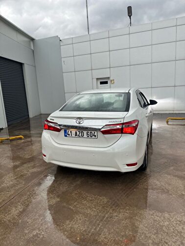 TOYOTA COROLLA