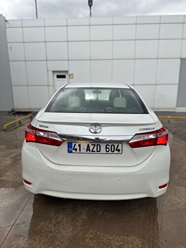 TOYOTA COROLLA