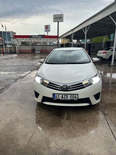 TOYOTA COROLLA