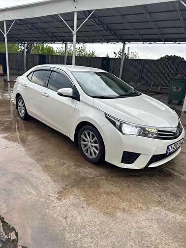 TOYOTA COROLLA