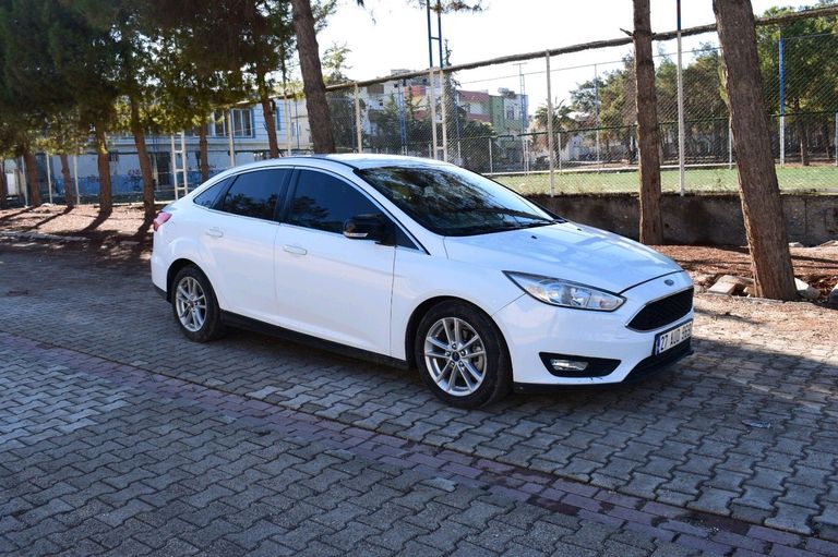 FORD FOCUS