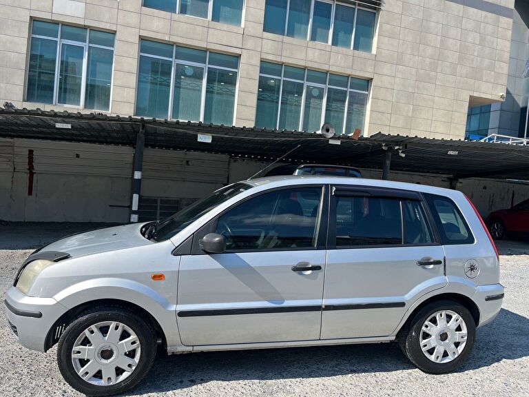 FORD FUSION