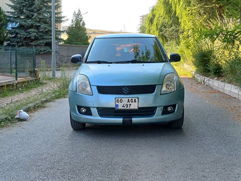 SUZUKI SWIFT