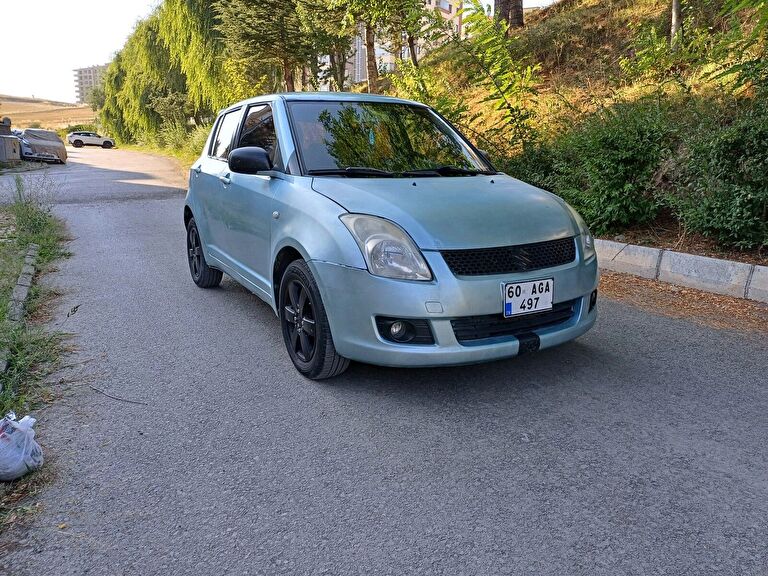SUZUKI SWIFT