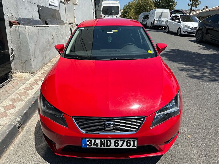 SEAT LEON