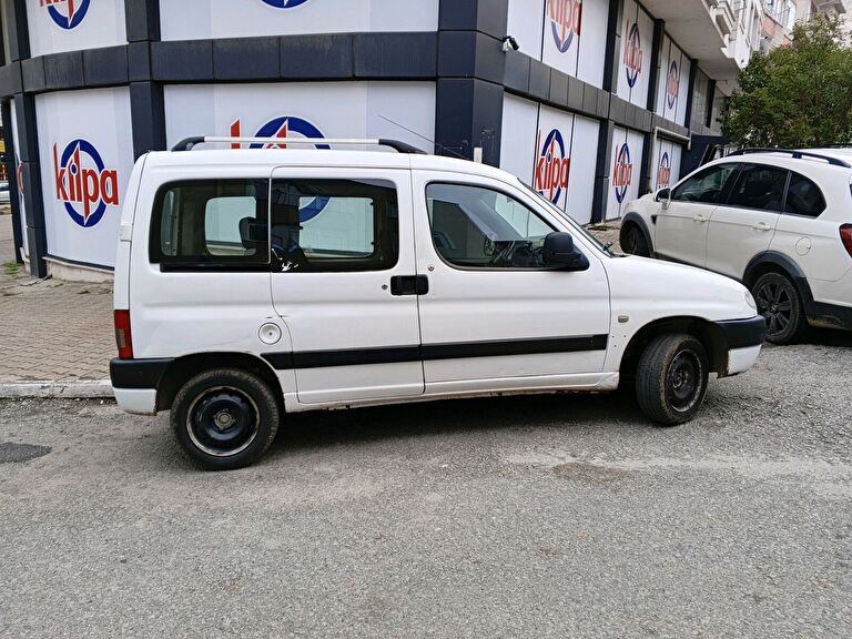 PEUGEOT PARTNER