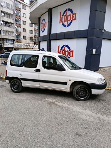 PEUGEOT PARTNER