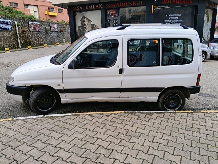 PEUGEOT PARTNER