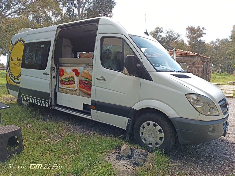 MERCEDES-BENZ SPRINTER